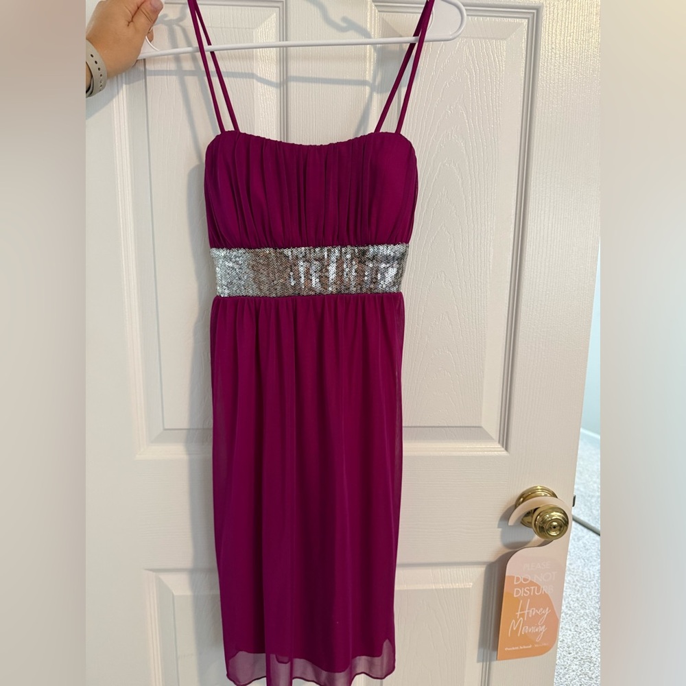 City Triangles Magenta Dress with Silver Band
